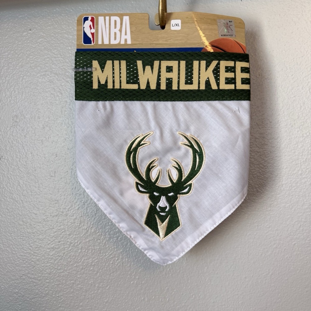 Milwaukee Bucks NBA Basketball Pet Collar Dog Bandana Reversible L/XL NWT
